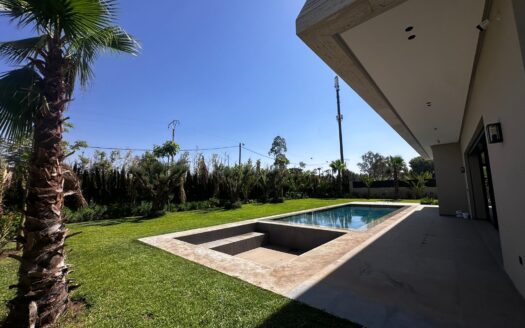 Villa contemporaine à vendre sur la route de Tahanaout
