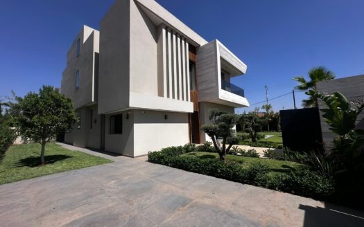 Villa contemporaine à vendre sur la route de Tahanaout
