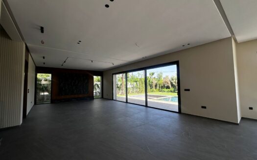 Villa contemporaine à vendre sur la route de Tahanaout