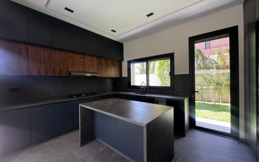 Villa contemporaine à vendre sur la route de Tahanaout