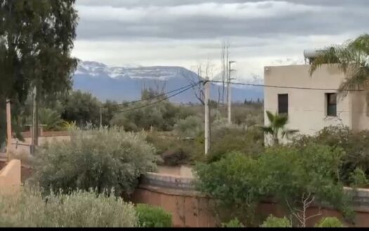 Villa à vendre sur la Route d’Ourika avec VNA
