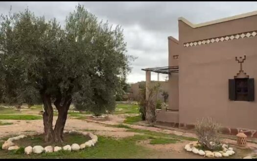 Villa à vendre sur la Route d’Ourika avec VNA